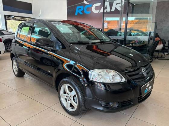 VOLKSWAGEN FOX 1.6 MI PLUS 8V FLEX 4P MANUAL VOLKSWAGEN FOX 1.6 MI PLUS 8V FLEX 4P MANUAL